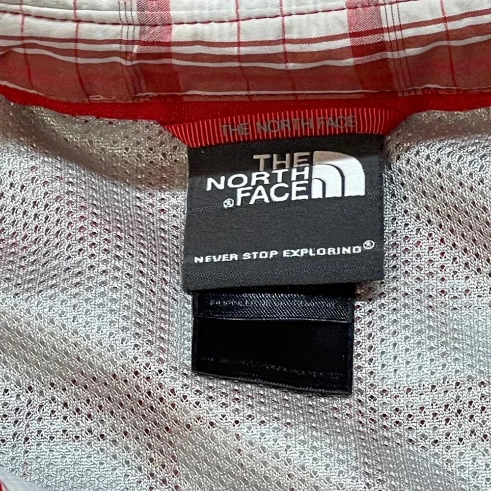 The North Face Mens XL Red White Plaid Short Sleeve Hiking Button Down Shirt